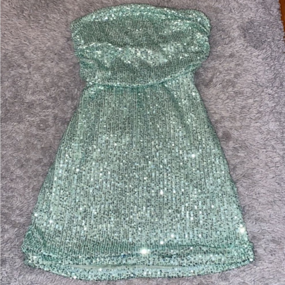 Latica Sequin Strapless Mini Dress in Green